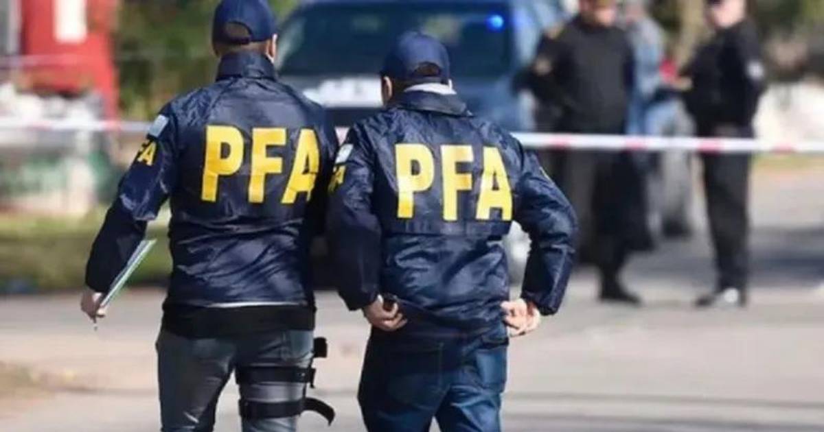 Buscan a Agostina Vega, adolescente desaparecida en Córdoba tras verse con amigo de su madre detenido Buscan a Agostina Vega, adolescente desaparecida en Córdoba tras verse con amigo de su madre detenido