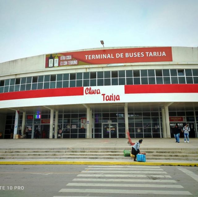 Más del 80% de operaciones en la Terminal de Buses de Tarija paralizadas por bloqueos