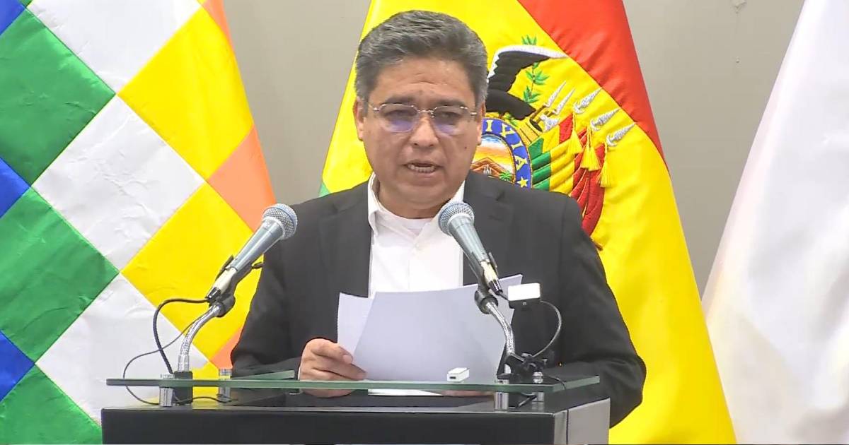 Vocero presidencial denuncia secuestro de trabajadores tras toma de instalaciones petroleras en Santa Cruz
