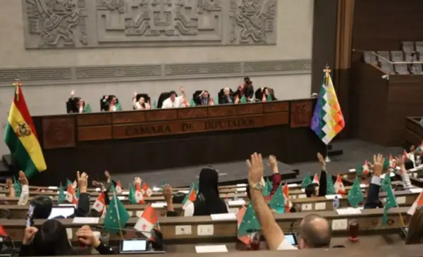 Diputado Ricardo Rada respalda ley para regular estados de excepción y busca consenso en la ALP