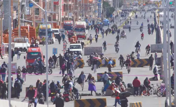 Plaza Murillo permanece cerrada; autoridades recomiendan rutas alternas para evitar congestiones