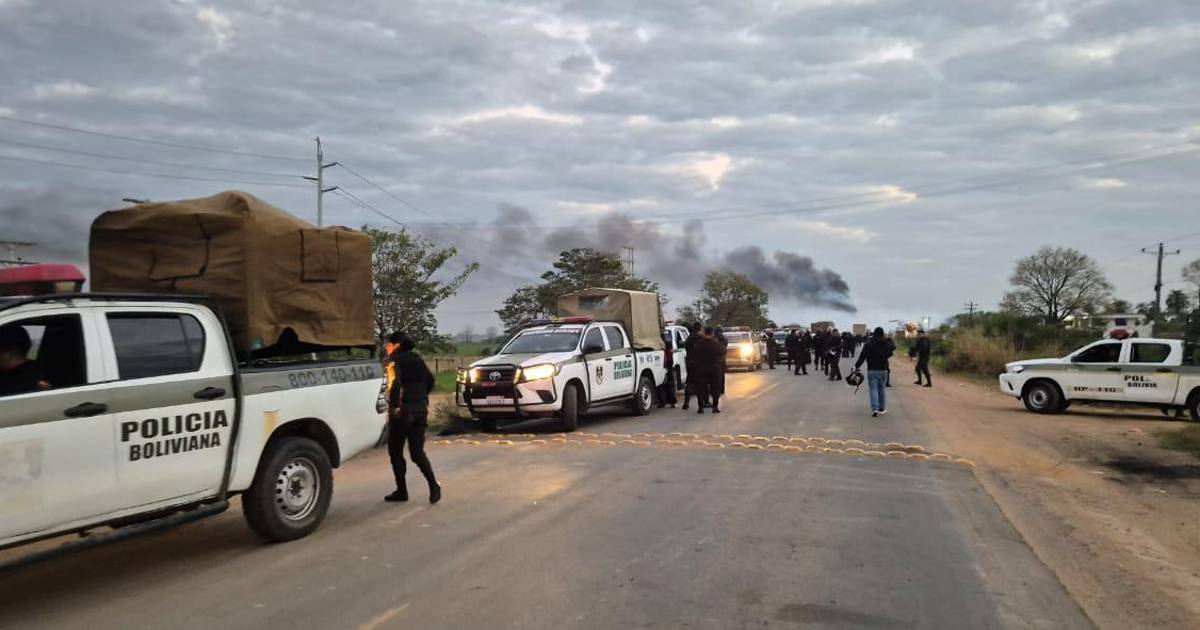 Ministro Justiniano denuncia grupos radicales y asegura que desbloqueo es vital para abastecimiento en La Paz