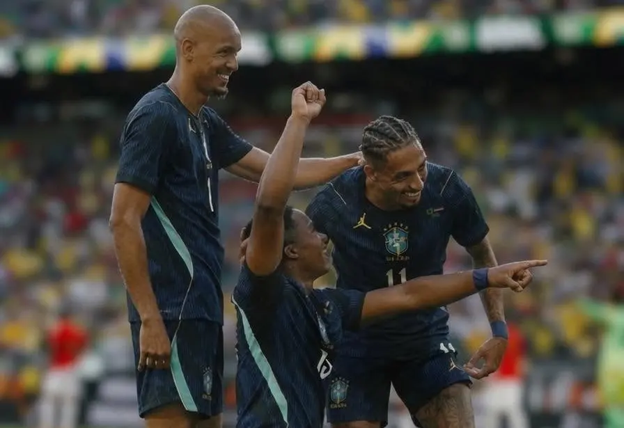 Brasil vence 2-1 a Egipto en amistoso premundialista con goles de Guimaraes y Endrick
