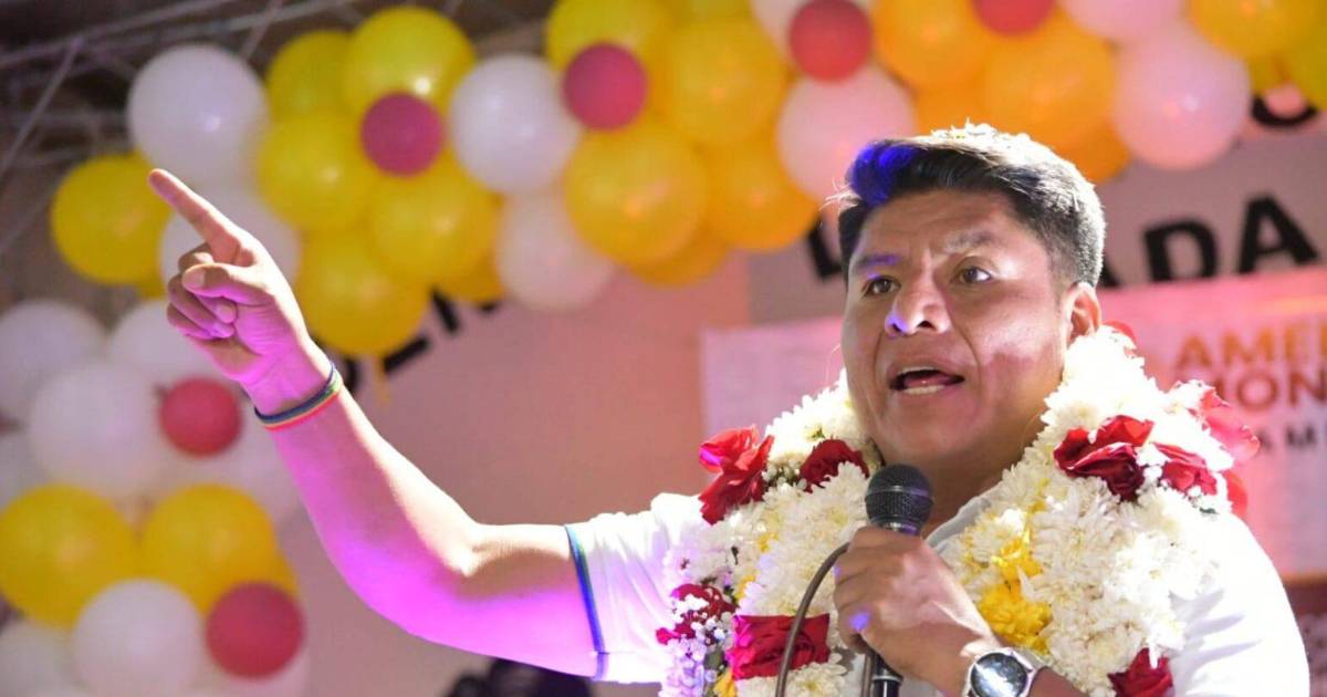 Leonardo Loza defiende solicitud de pausa en bloqueos y niega que sea para movilizar a más manifestantes Leonardo Loza defiende solicitud de pausa en bloqueos y niega que sea para movilizar a más manifestantes