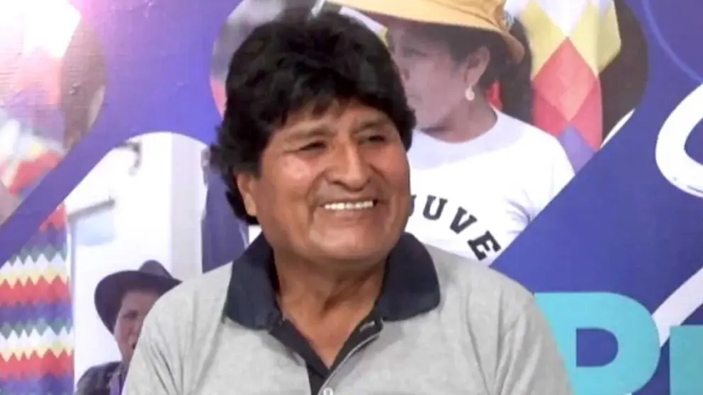 Mateo Mendoza acusa a Rodrigo Paz y la derecha de “revivir” a Evo Morales con su estrategia mediática Mateo Mendoza acusa a Rodrigo Paz y la derecha de “revivir” a Evo Morales con su estrategia mediática
