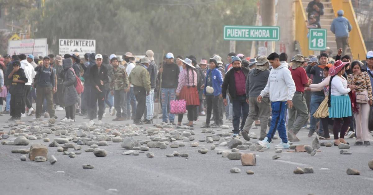Bolivia cumple 42 días de bloqueos con millonarias pérdidas y escasez en La Paz y Cochabamba