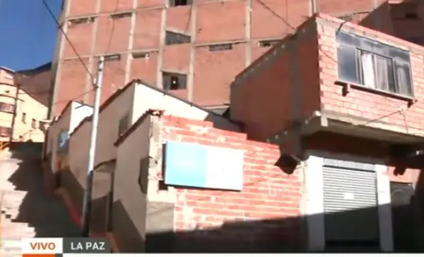 Dos antisociales ingresan a vivienda en La Paz, maniatan al propietario y son detenidos tras fallido escape Dos antisociales ingresan a vivienda en La Paz, maniatan al propietario y son detenidos tras fallido escape