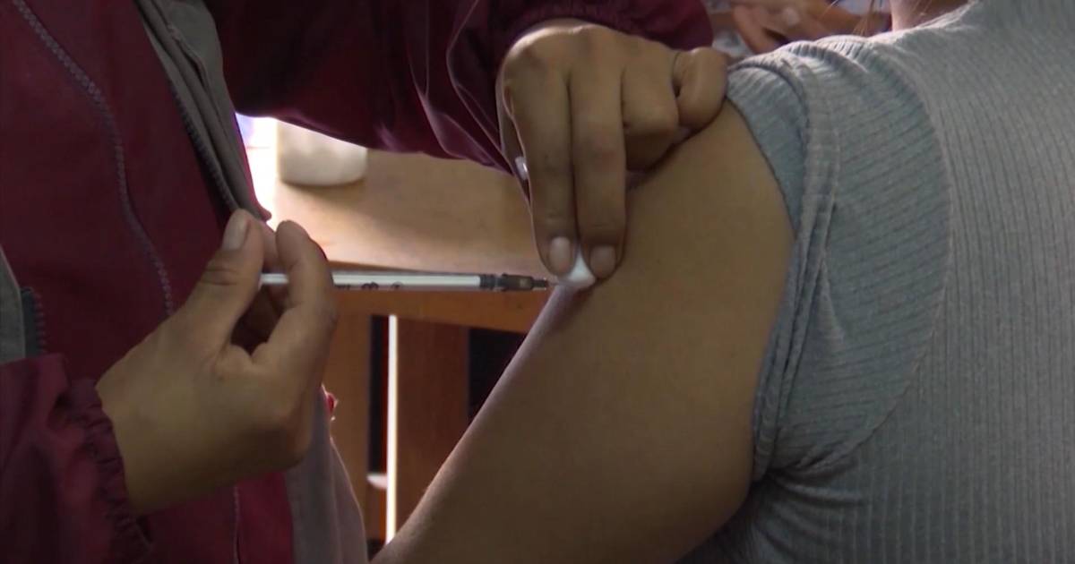 Vacunas contra la influenza se agotan en Cochabamba por bloqueos y campaña de inmunización se estanca