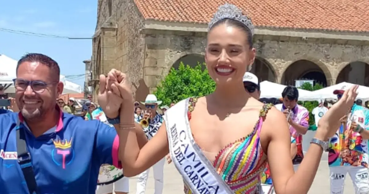 Camila I, reina del Carnaval cruceño 2026, lleva la alegría del Carnaval a la Feria Ecocruz en España