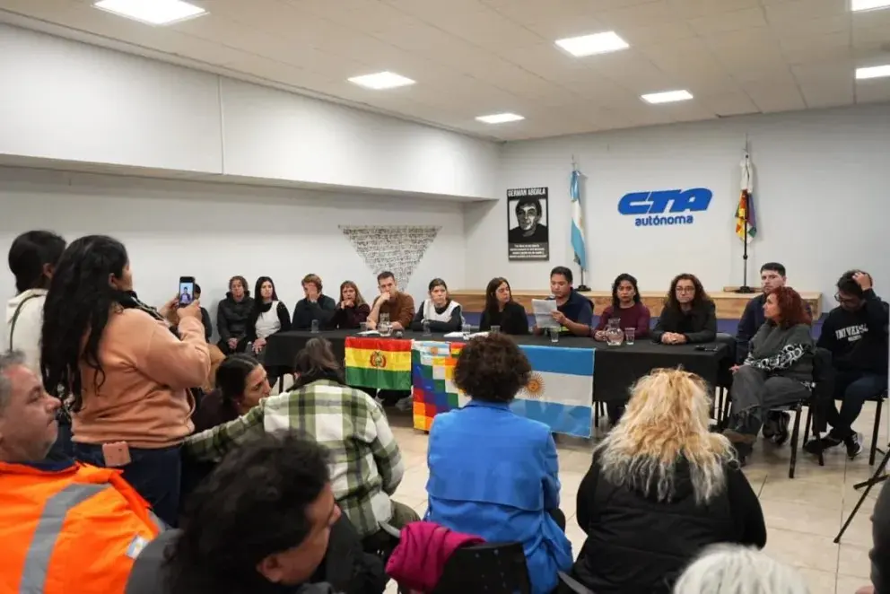 Delegación argentina partirá a Bolivia para apoyar movilizaciones y denunciar presuntas violaciones de derechos humanos
