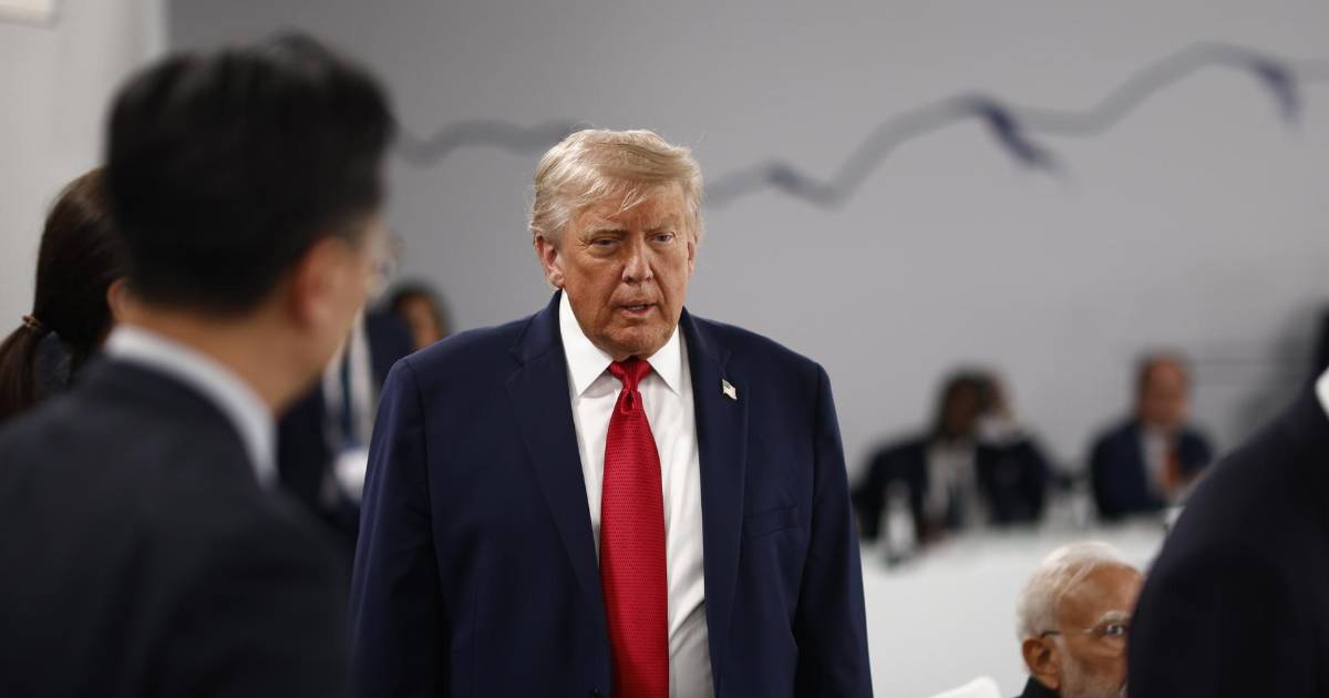 Trump advierte a Irán que el acuerdo no es definitivo y amenaza con bombardear si no se comportan Trump advierte a Irán que el acuerdo no es definitivo y amenaza con bombardear si no se comportan