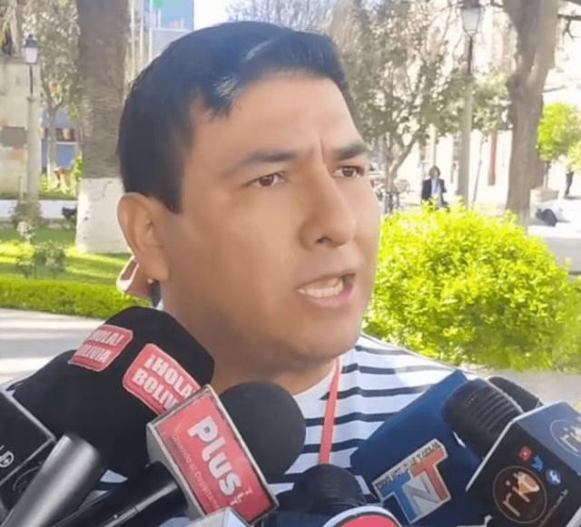 Denuncian irregularidades en contratación de alimentación escolar en Tarija Denuncian irregularidades en contratación de alimentación escolar en Tarija