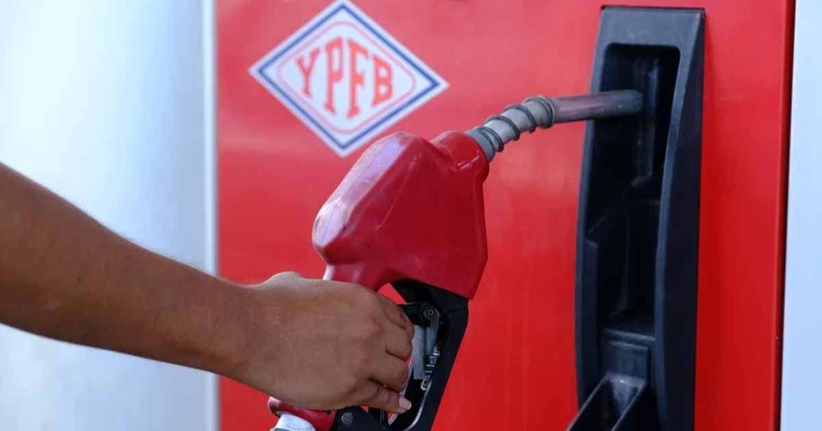 Surtidores de Santa Cruz operan al 30% por retrasos logísticos y bloqueos en rutas, reporta Asosur