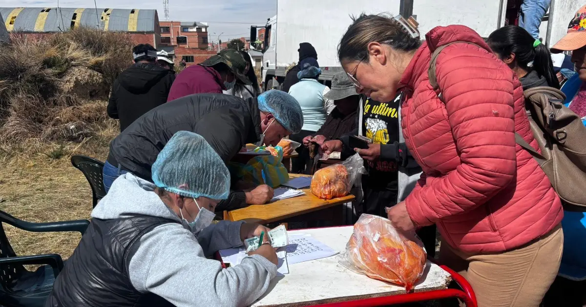 Emapa suspende venta de pollo en agencias de La Paz y anuncia distribución móvil para este jueves