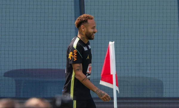 Neymar se queda en Nueva Jersey para ultimar su recuperación y no viaja a Filadelfia para el partido contra Haití Neymar se queda en Nueva Jersey para ultimar su recuperación y no viaja a Filadelfia para el partido contra Haití