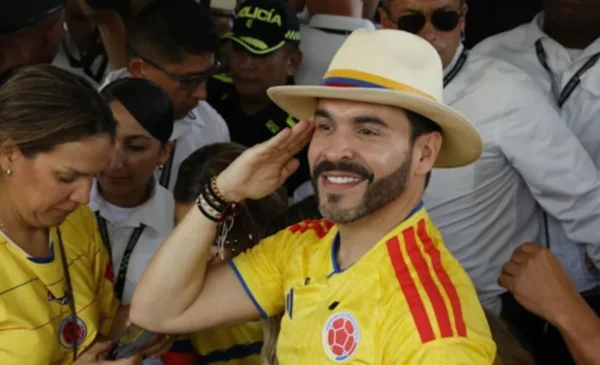 Abelardo de la Espriella gana la presidencia de Colombia con una estrecha ventaja sobre Iván Cepeda