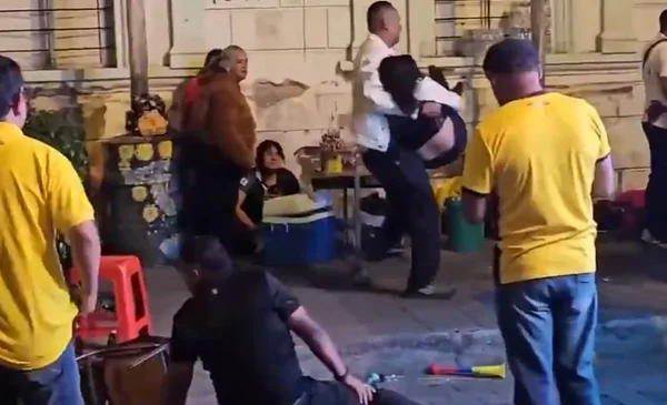Balacera en el centro histórico de Ibarra durante transmisión del partido Ecuador vs Curazao deja al menos un muerto y seis heridos Balacera en el centro histórico de Ibarra durante transmisión del partido Ecuador vs Curazao deja al menos un muerto y seis heridos