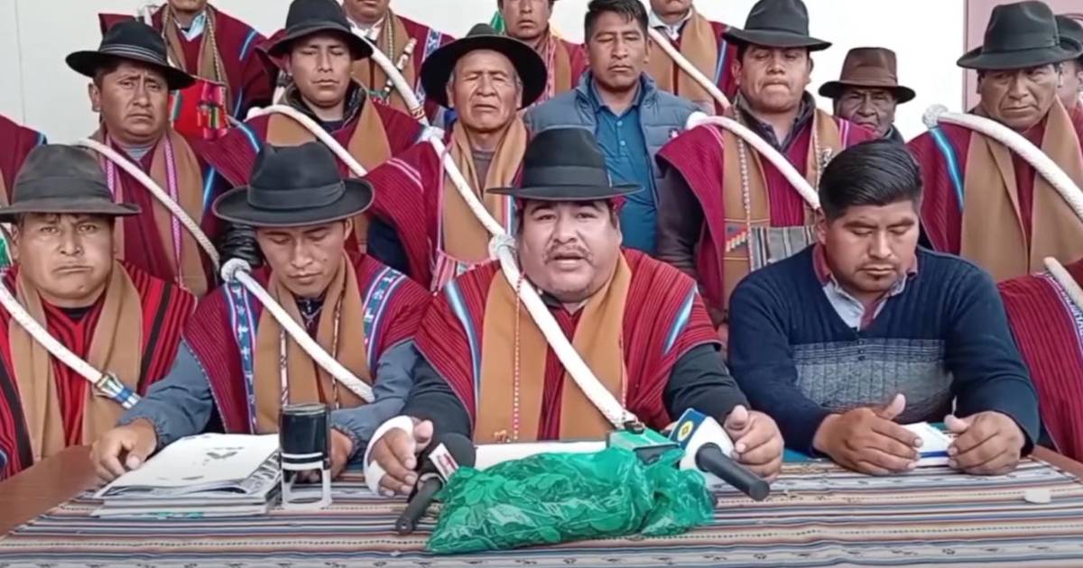 Campesinos Túpac Katari exigen a senador Nilton Condori pruebas sobre acusación contra Vicente Salazar