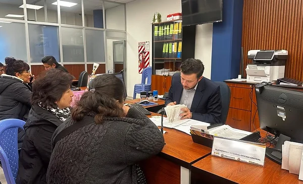 Rentistas y derechohabientes pueden evitar filas con el pago directo en cuenta del Banco Unión S.A. Rentistas y derechohabientes pueden evitar filas con el pago directo en cuenta del Banco Unión S.A.