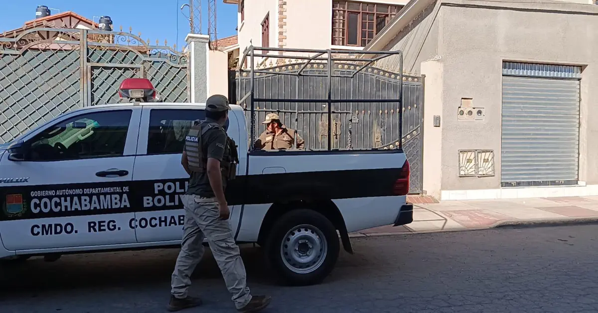 Sin medidas de seguridad, obrero de 27 años fallece tras tocar cable de alta tensión en zona sur de Cochabamba