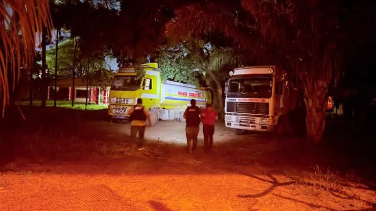 Incautan cisternas y detienen a dos por trasvase ilegal de diésel destinado a minería ilegal en La Paz
