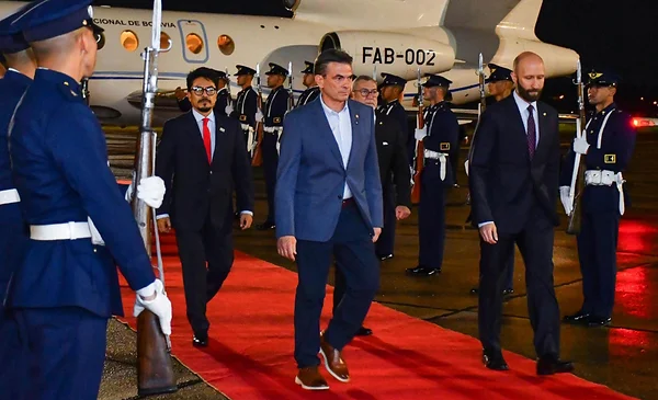Mandatarios de seis países se reúnen en Paraguay para la Cumbre del Mercosur y traspaso de presidencia pro tempore