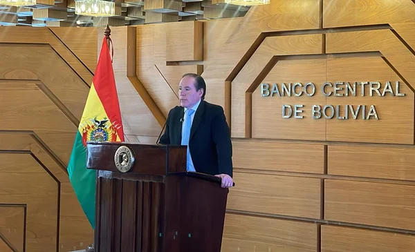 BCB evalúa dejar de comprar oro para liberar dólares BCB evalúa dejar de comprar oro para liberar dólares